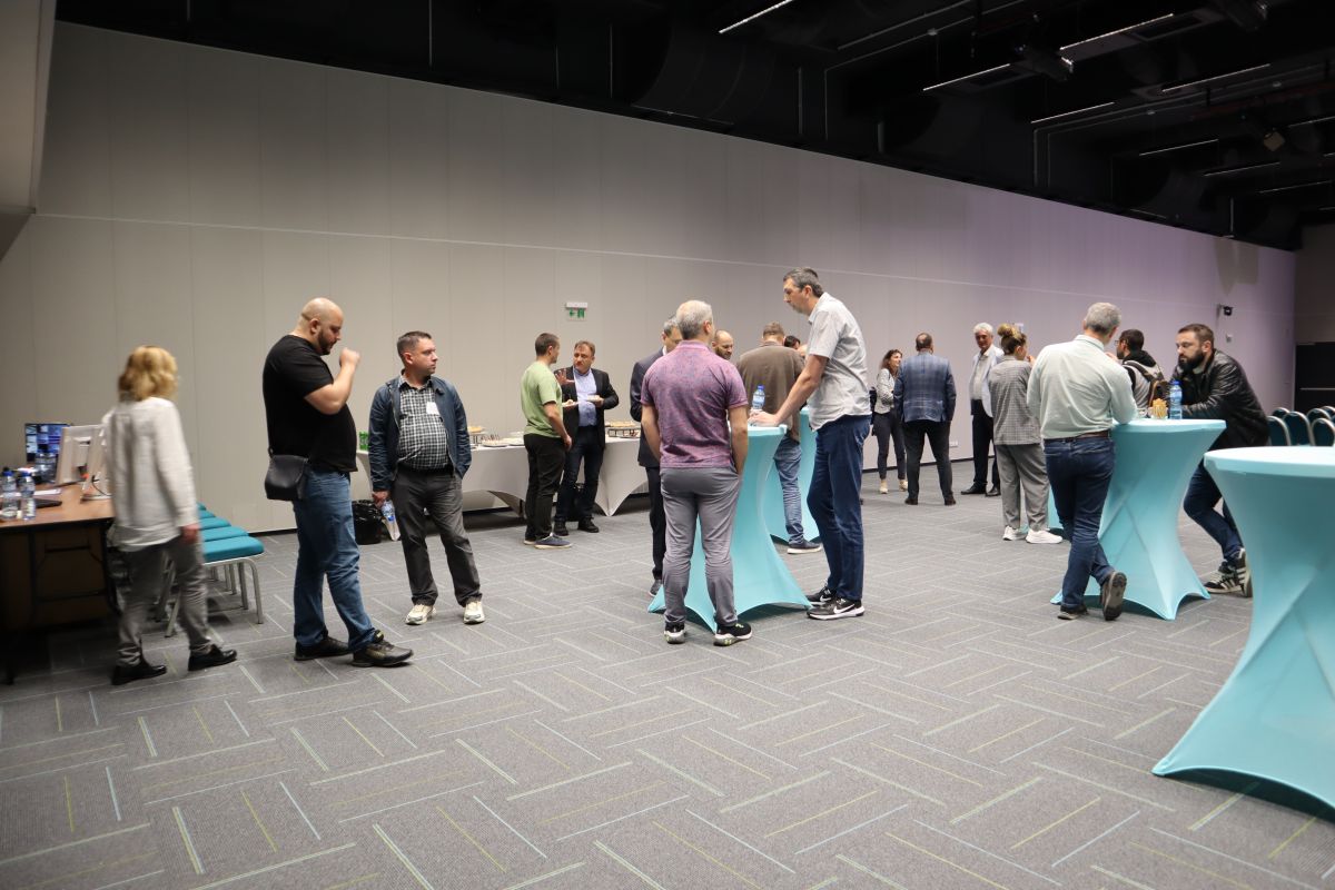 Click for enlarging IMG-8583-JPG-30bh